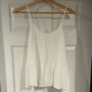 Lilly Pulitzer White Crop Tank🦋